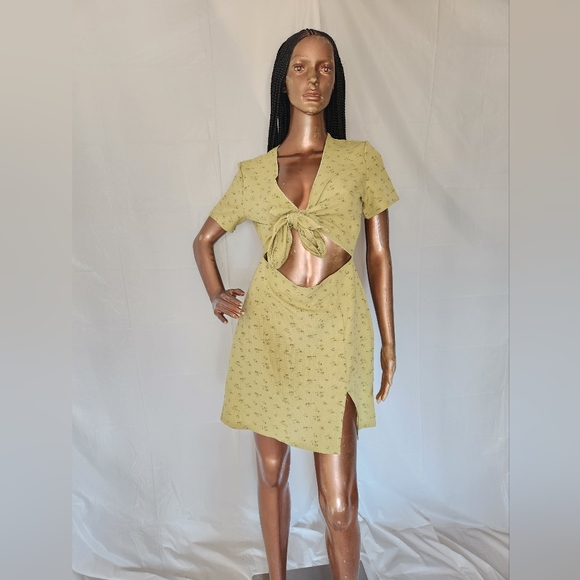 Olive Floral Tie-Front Cutout Open Back Mini Dress - Picture 6 of 15